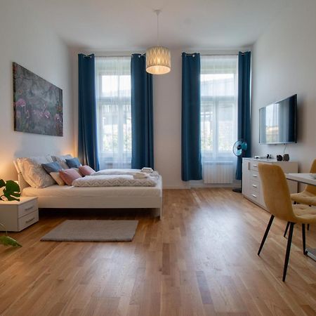 Washingtonova Cr Apartments Прага Экстерьер фото